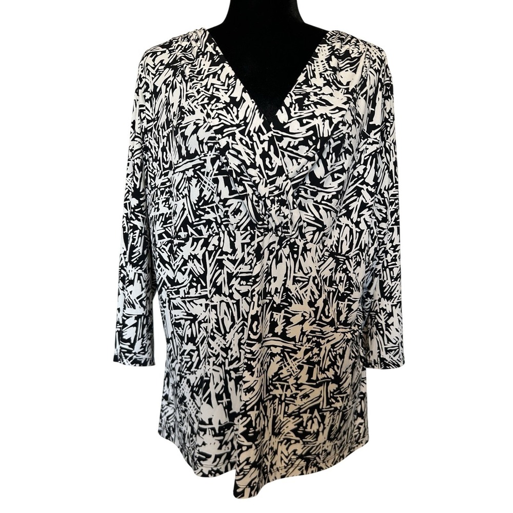 Liz & Co Black and White V Crossover Neckline Size 3X